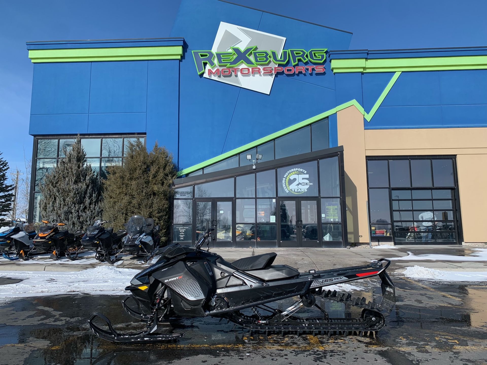 2019 Ski-Doo Summit X 165 850 E-TEC PowderMax Light 3.0 w/ FlexEdge SL in Rexburg, Idaho - Photo 1