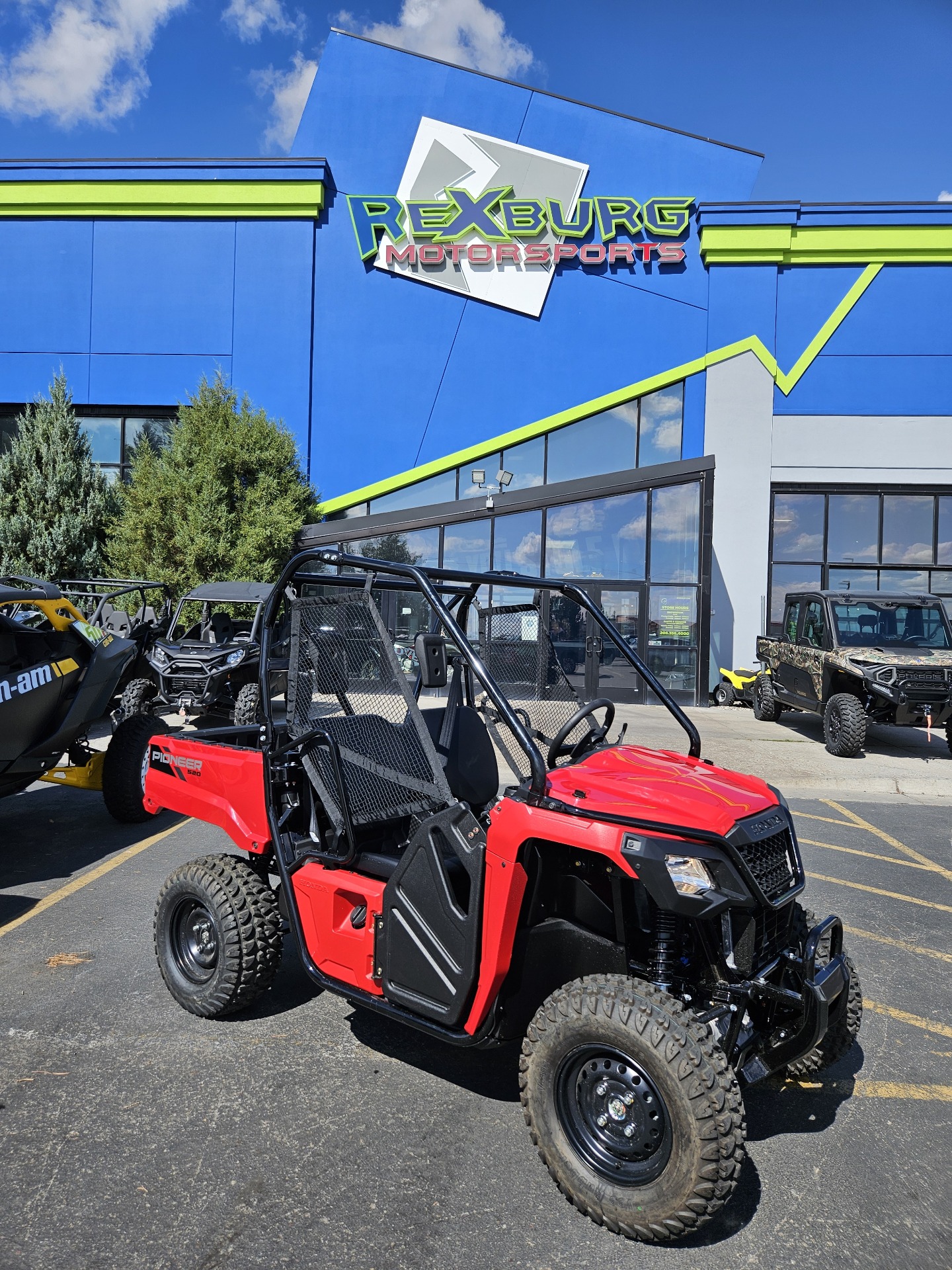 2025 Honda Pioneer 520 in Rexburg, Idaho - Photo 2