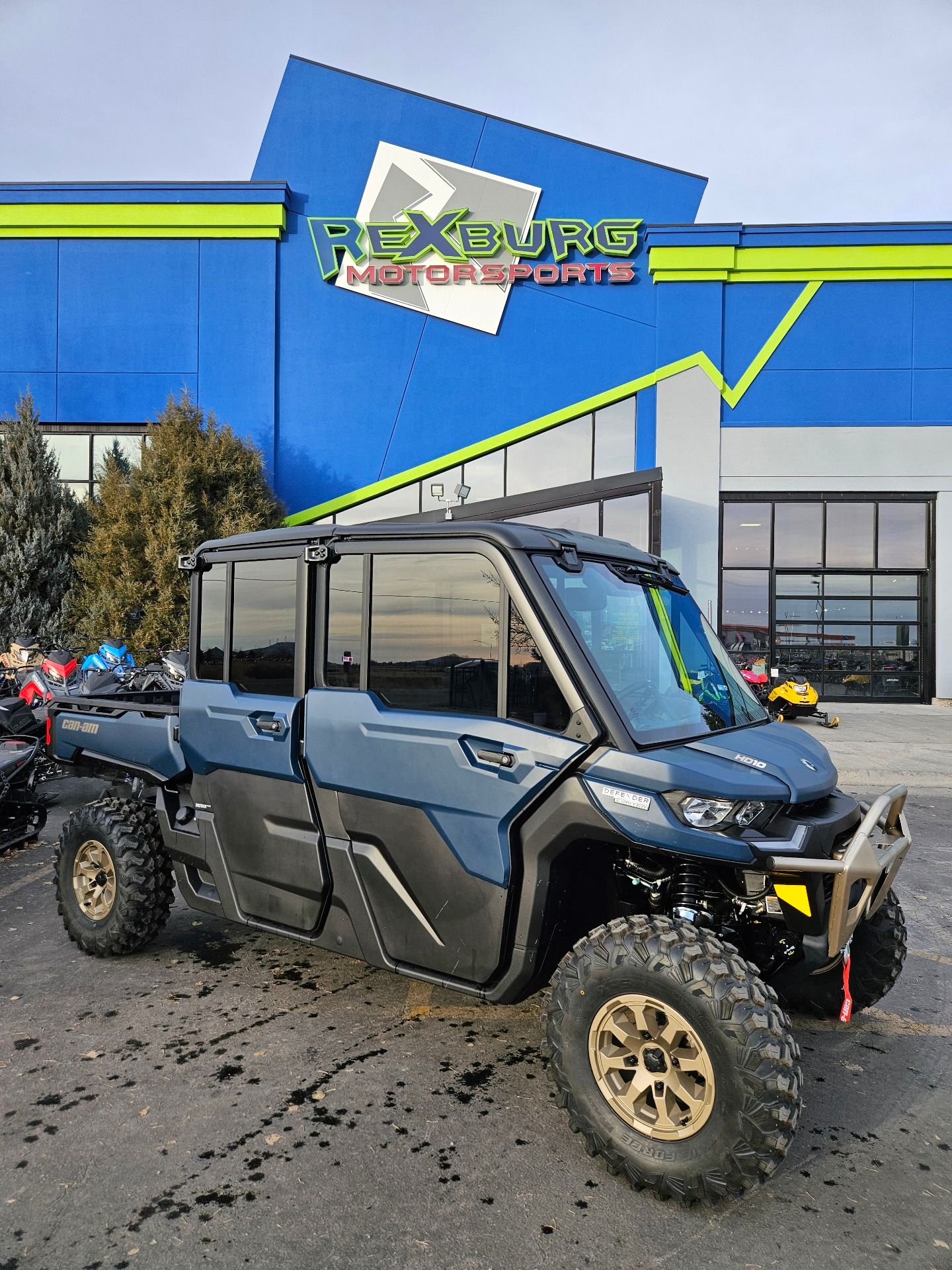 2025 Can-Am Defender MAX Limited in Rexburg, Idaho - Photo 2