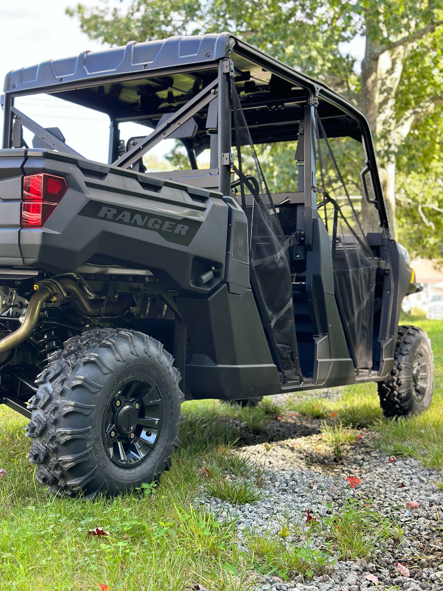 2025 Polaris Ranger Crew 1000 Premium in Hillsboro, New Hampshire - Photo 4