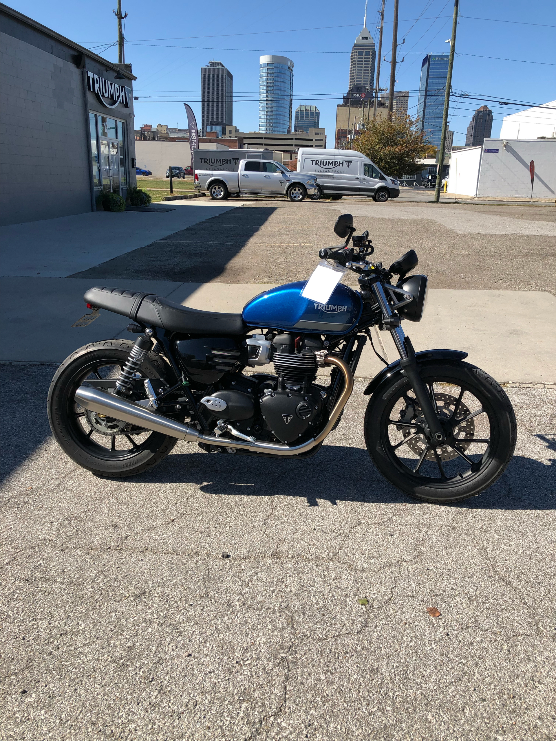 2022 Triumph Street Twin in Indianapolis, Indiana - Photo 1