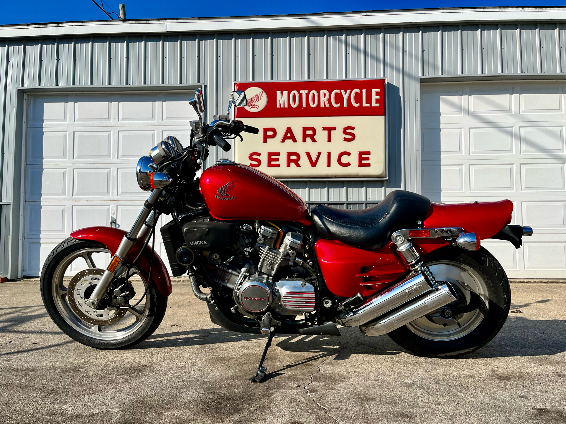 1987 Honda MAGNA in Watseka, Illinois - Photo 3