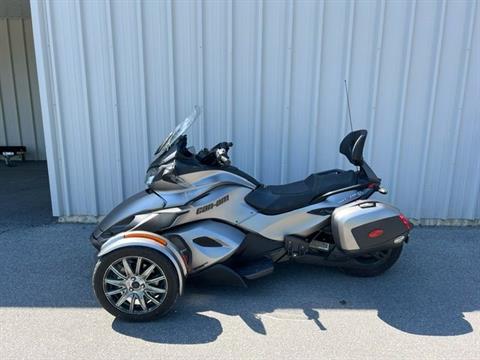 2014 Can-Am Spyder® ST Limited in Queensbury, New York - Photo 1