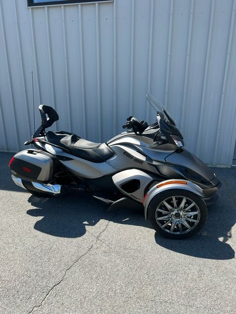 2014 Can-Am Spyder® ST Limited in Queensbury, New York - Photo 3