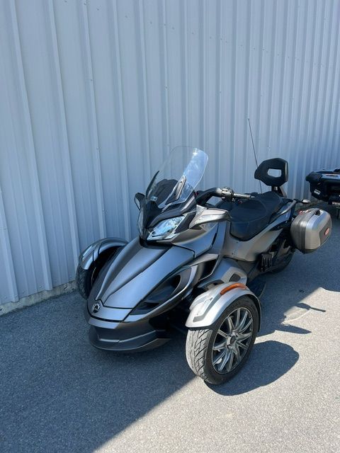 2014 Can-Am Spyder® ST Limited in Queensbury, New York - Photo 4