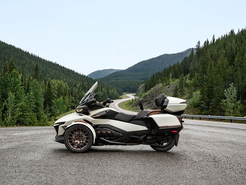 2024 Can-Am Spyder RT Sea-to-Sky in Queensbury, New York - Photo 14