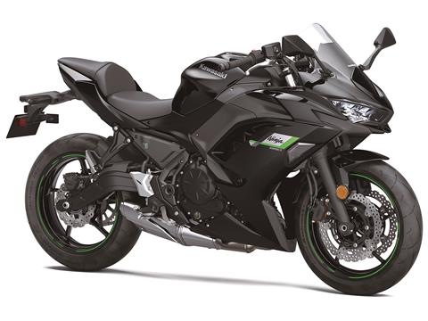 2025 Kawasaki Ninja 650 in Queensbury, New York - Photo 3