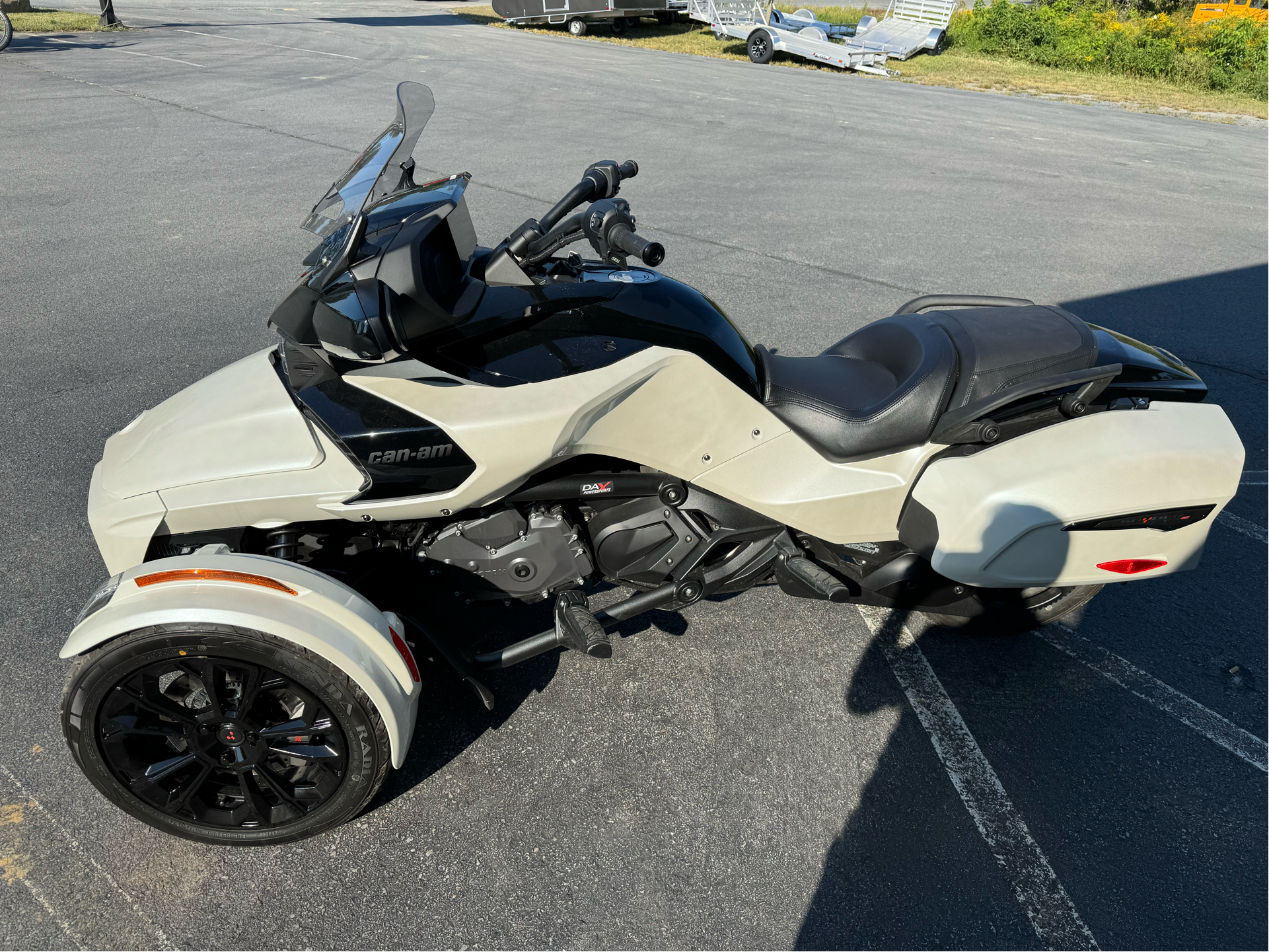 2024 Can-Am Spyder F3-T in Queensbury, New York - Photo 2