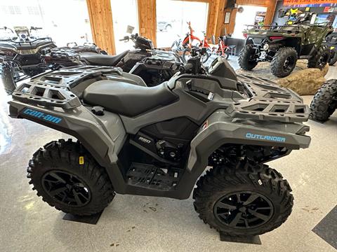2023 Can-Am Outlander DPS 850 in Hudson Falls, New York - Photo 2