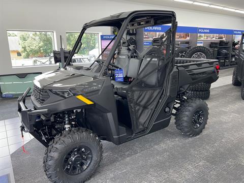 2025 Polaris Ranger 1000 Premium in Altoona, Wisconsin