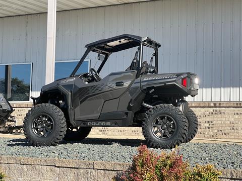 2025 Polaris General XP 1000 Premium in Altoona, Wisconsin - Photo 3