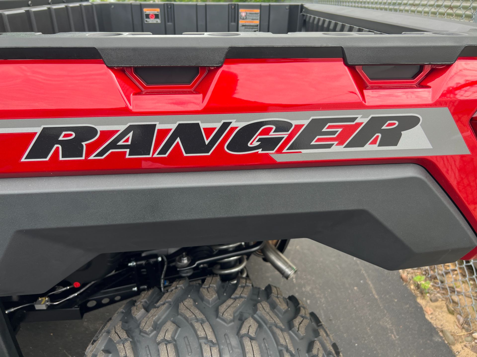 2025 Polaris Ranger Crew XP 1000 Premium in Altoona, Wisconsin - Photo 2