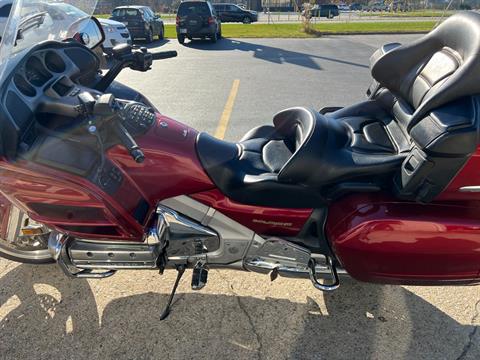 2001 Honda Gold Wing in Valparaiso, Indiana - Photo 2