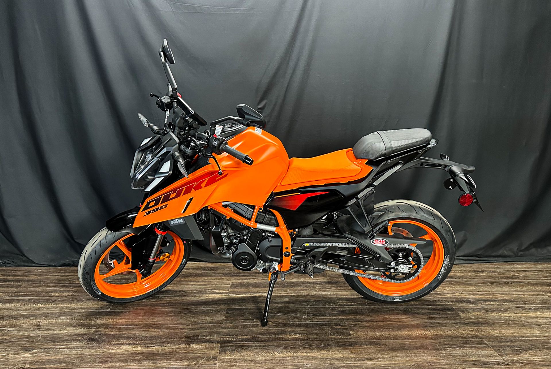 2024 KTM 390 Duke in De Pere, Wisconsin - Photo 4