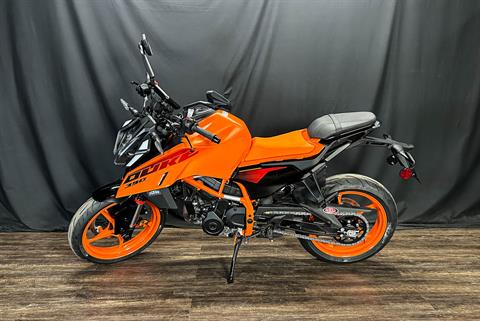 2024 KTM 390 Duke in De Pere, Wisconsin - Photo 4