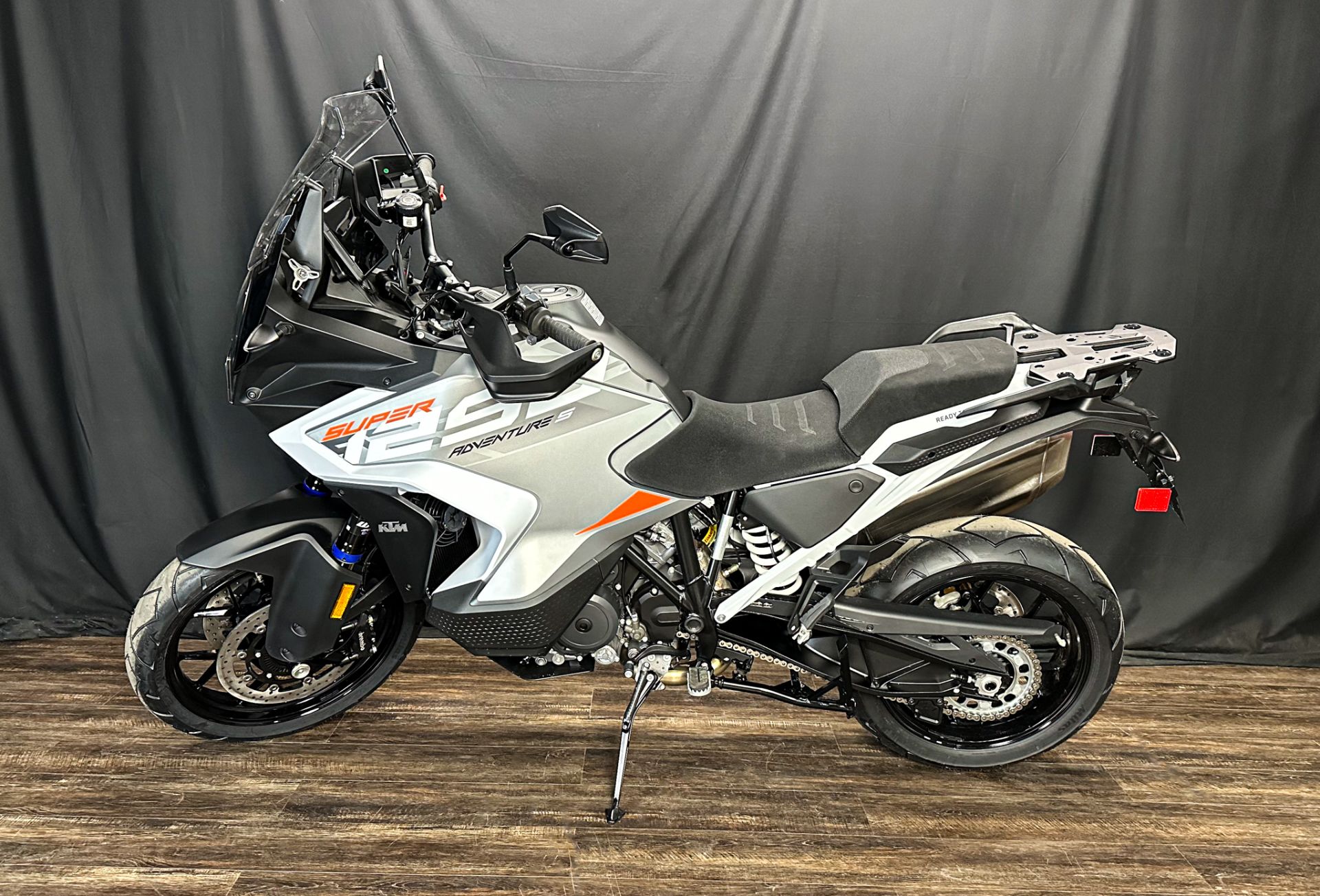 2024 KTM 1290 Super Adventure S in De Pere, Wisconsin - Photo 3