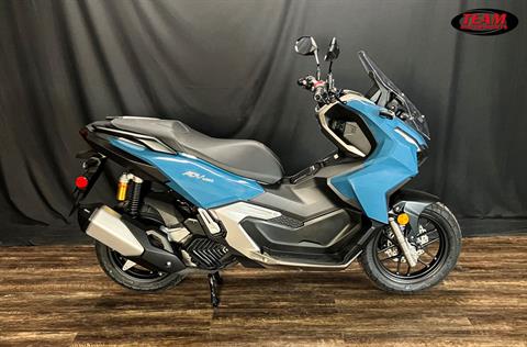 2025 Honda ADV160 in De Pere, Wisconsin - Photo 1