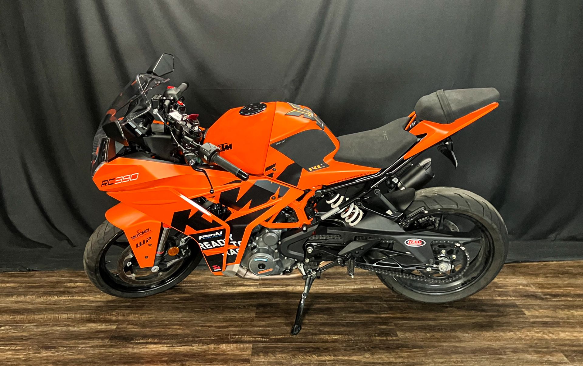 2023 KTM RC 390 in De Pere, Wisconsin - Photo 4