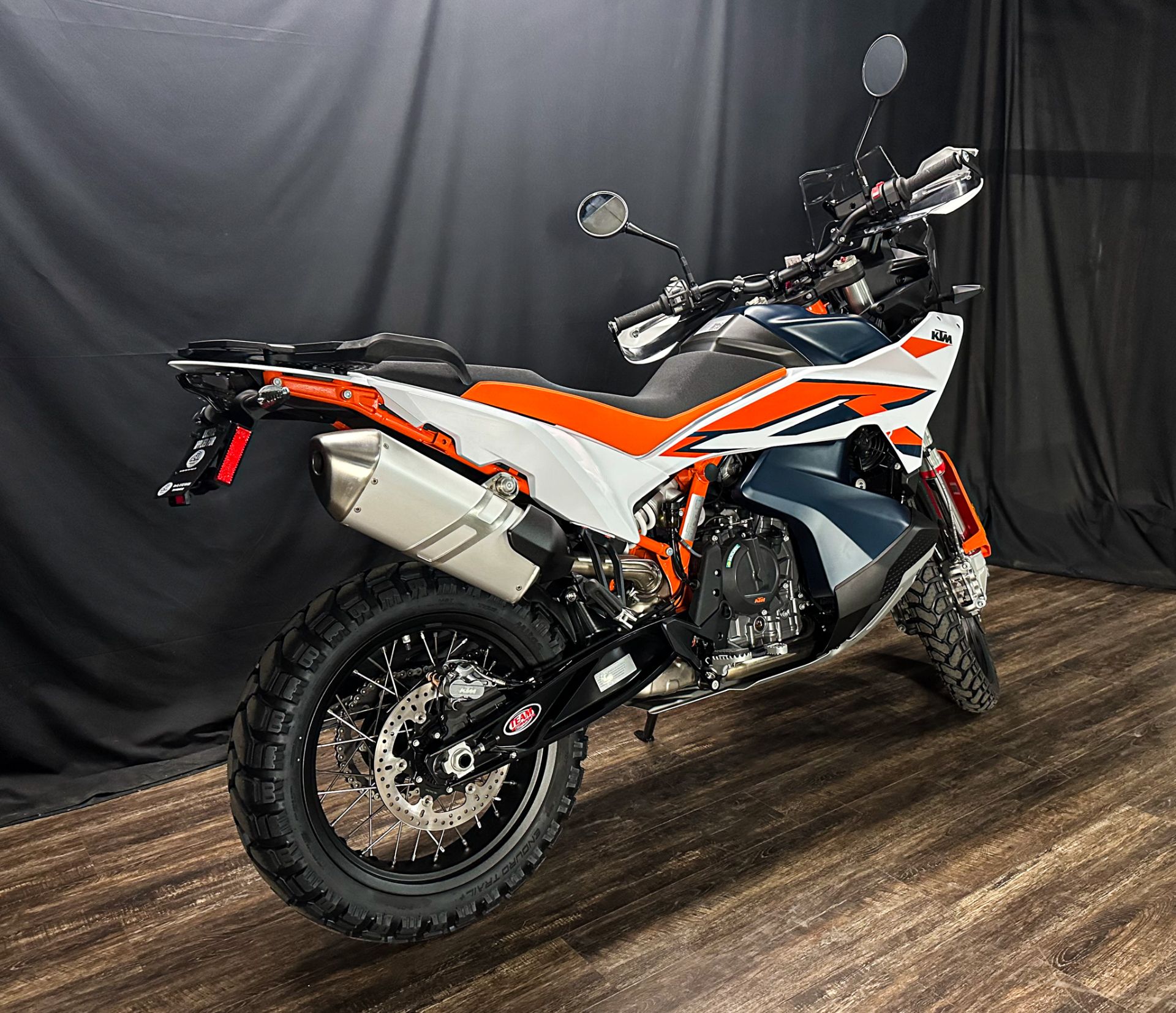 2024 KTM 890 Adventure R in De Pere, Wisconsin - Photo 2