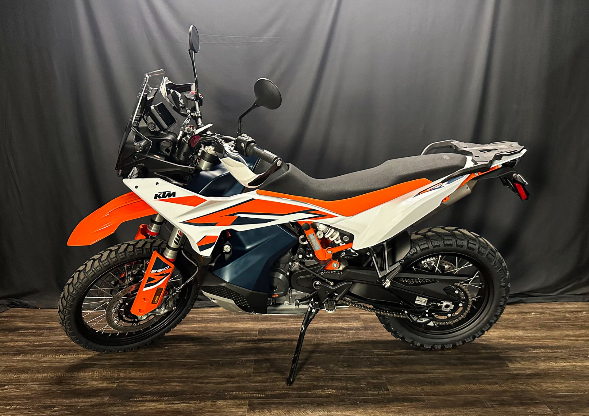 2024 KTM 890 Adventure R in De Pere, Wisconsin - Photo 3