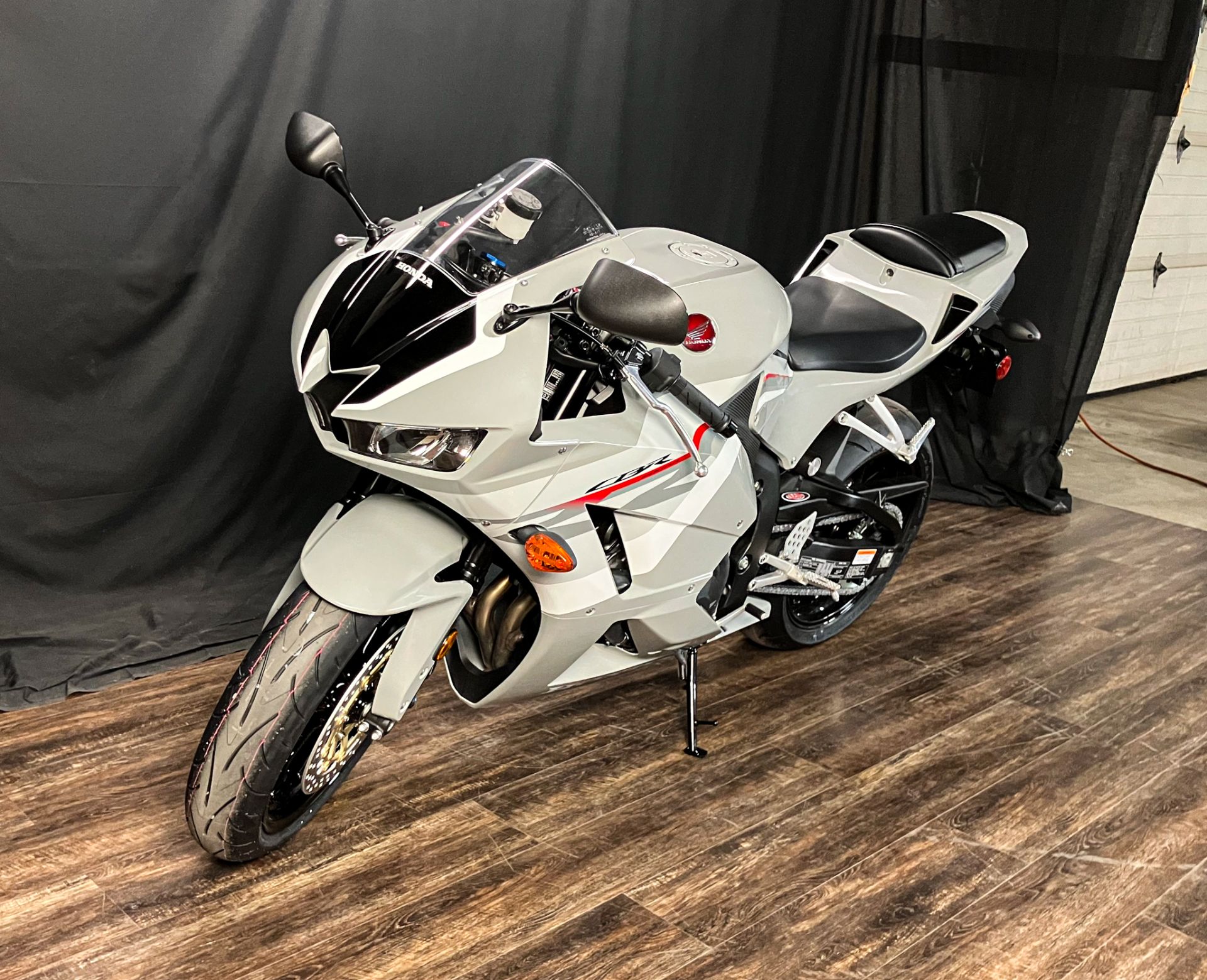 2025 Honda CBR600RR in De Pere, Wisconsin - Photo 4