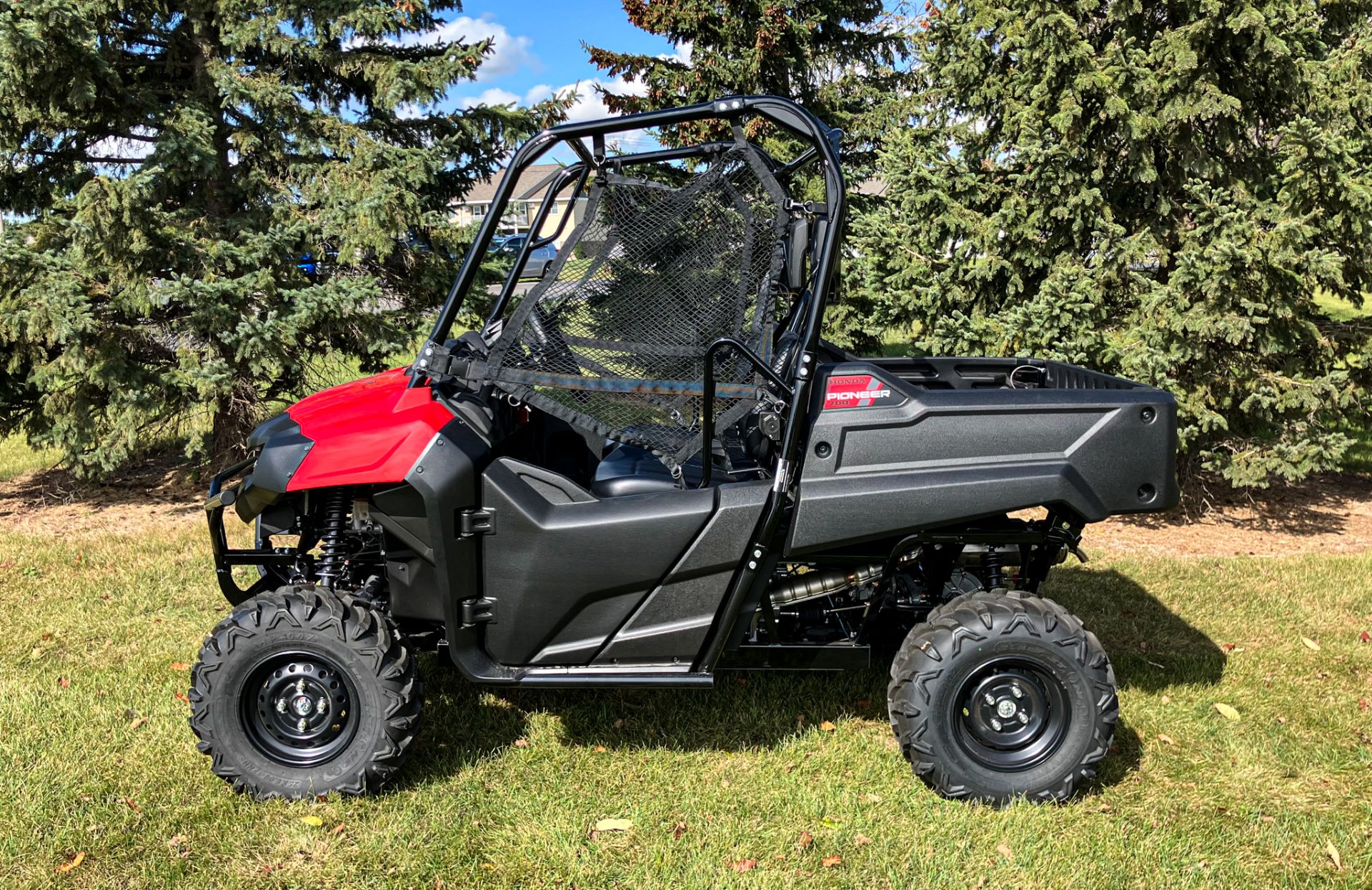 2025 Honda Pioneer 700 in De Pere, Wisconsin - Photo 3