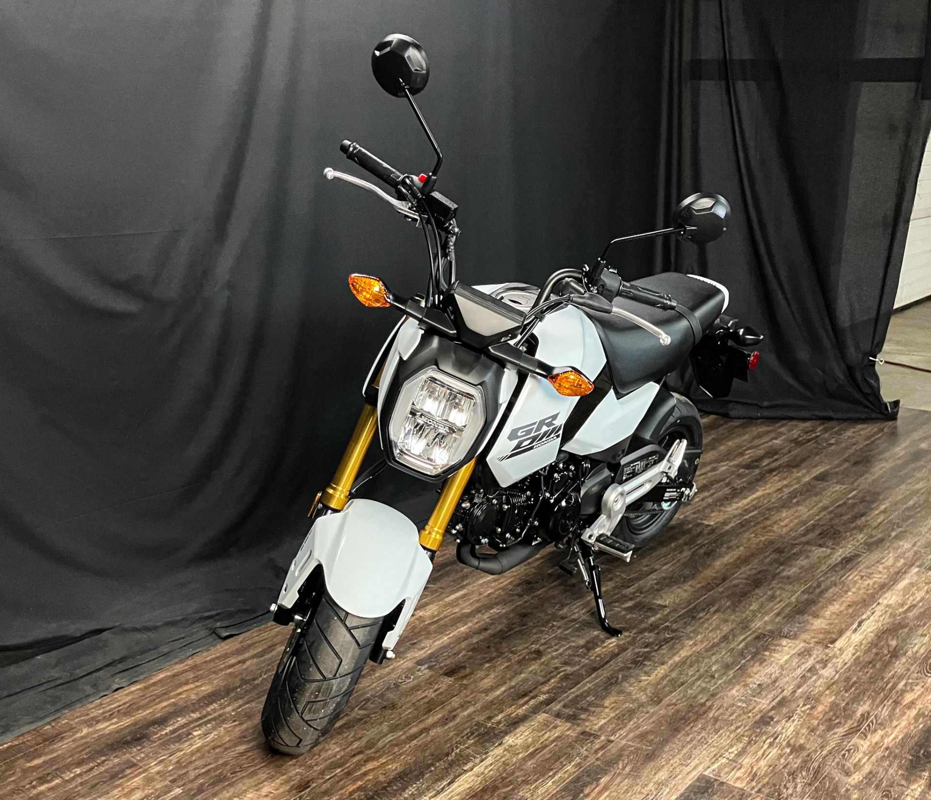 2025 Honda Grom ABS in De Pere, Wisconsin - Photo 4