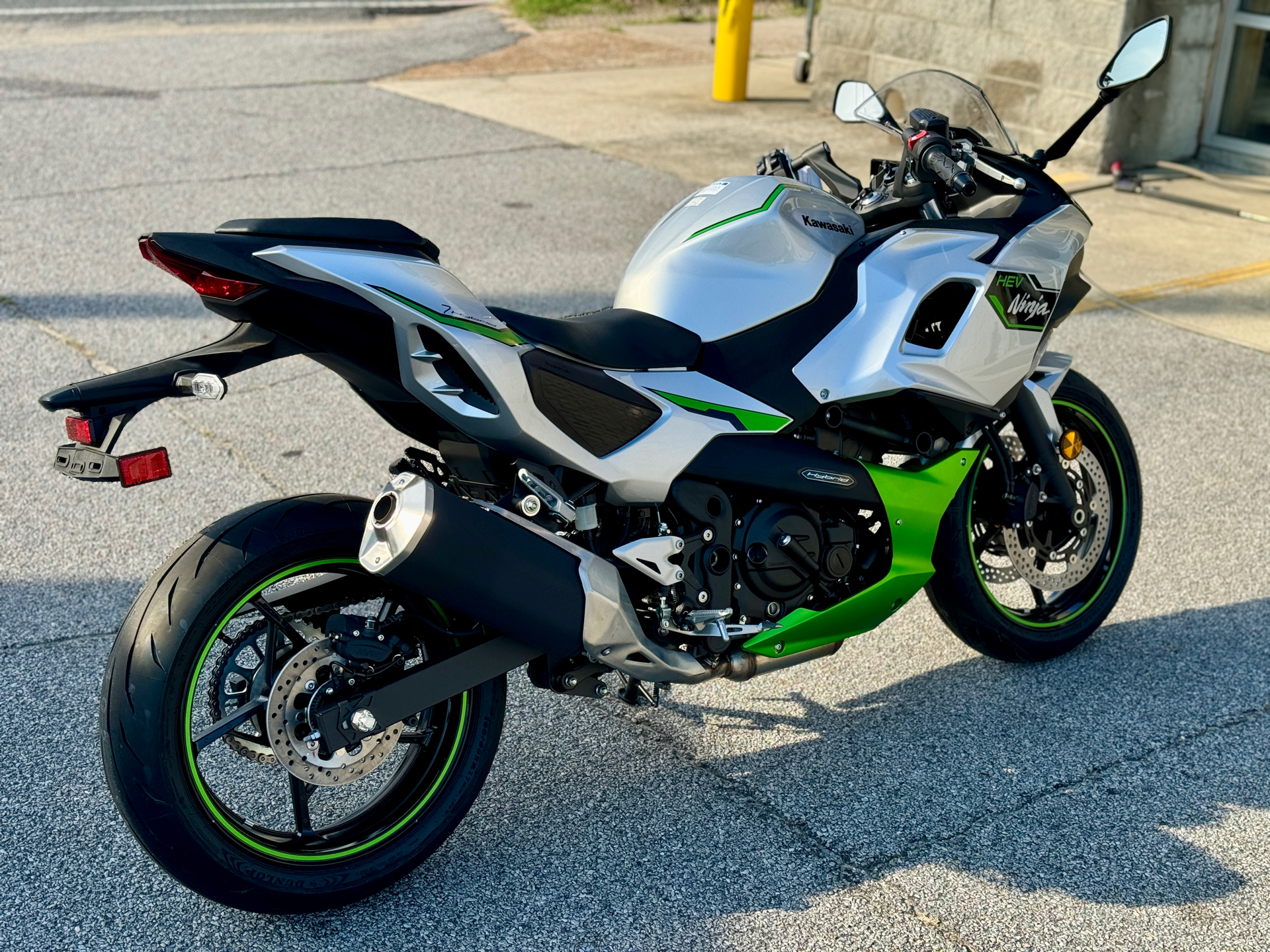 2024 Kawasaki Ninja 7 Hybrid ABS in Panama City, Florida - Photo 13