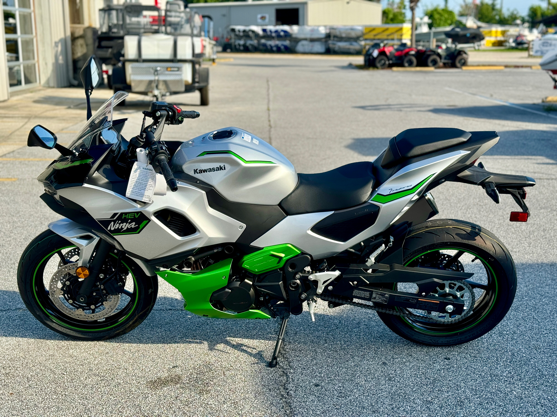 2024 Kawasaki Ninja 7 Hybrid ABS in Panama City, Florida - Photo 15