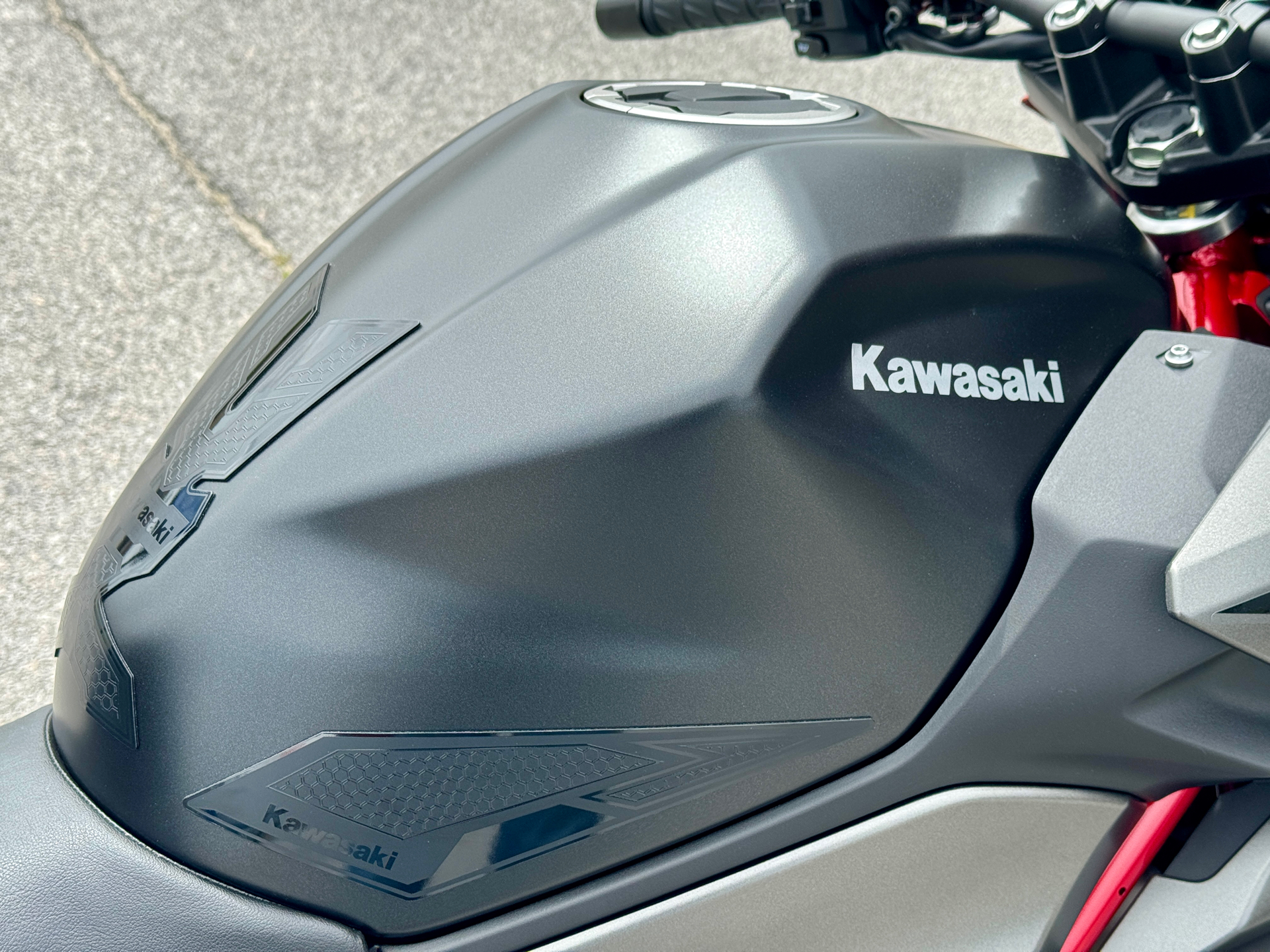 2024 Kawasaki Z500 SE ABS in Panama City, Florida - Photo 6