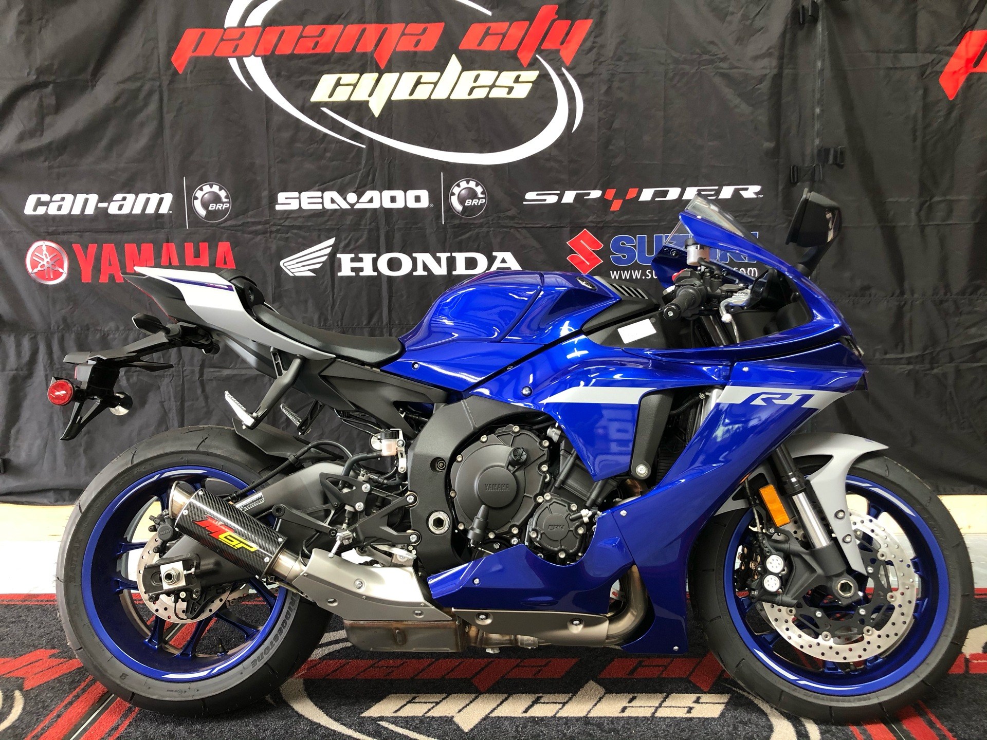 2020 yamaha r1