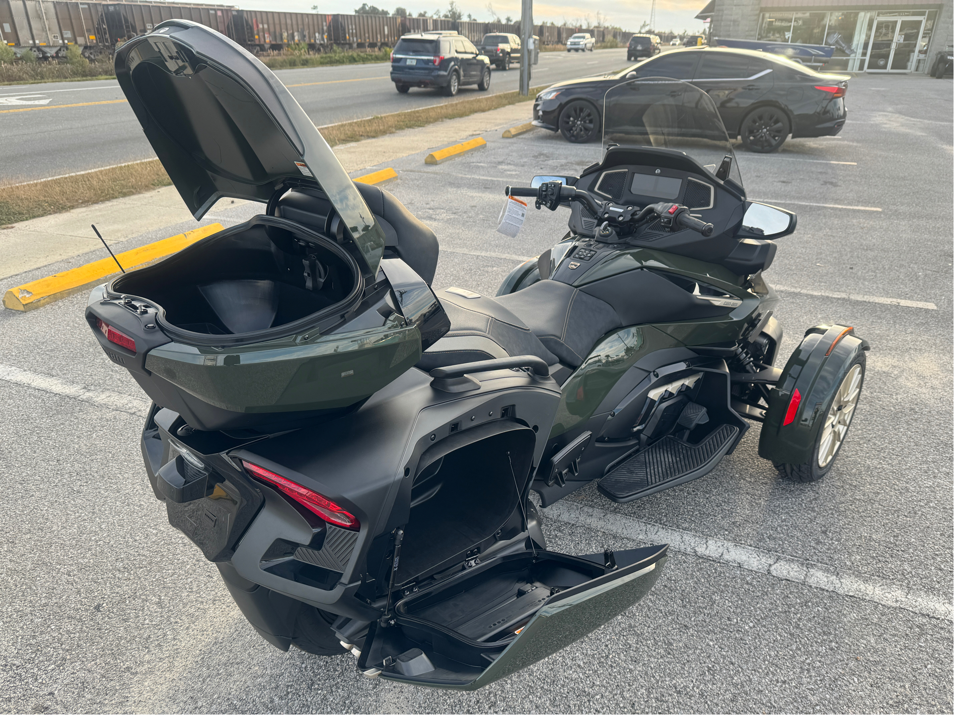 2023 Can-Am Spyder RT Sea-to-Sky in Panama City, Florida - Photo 12