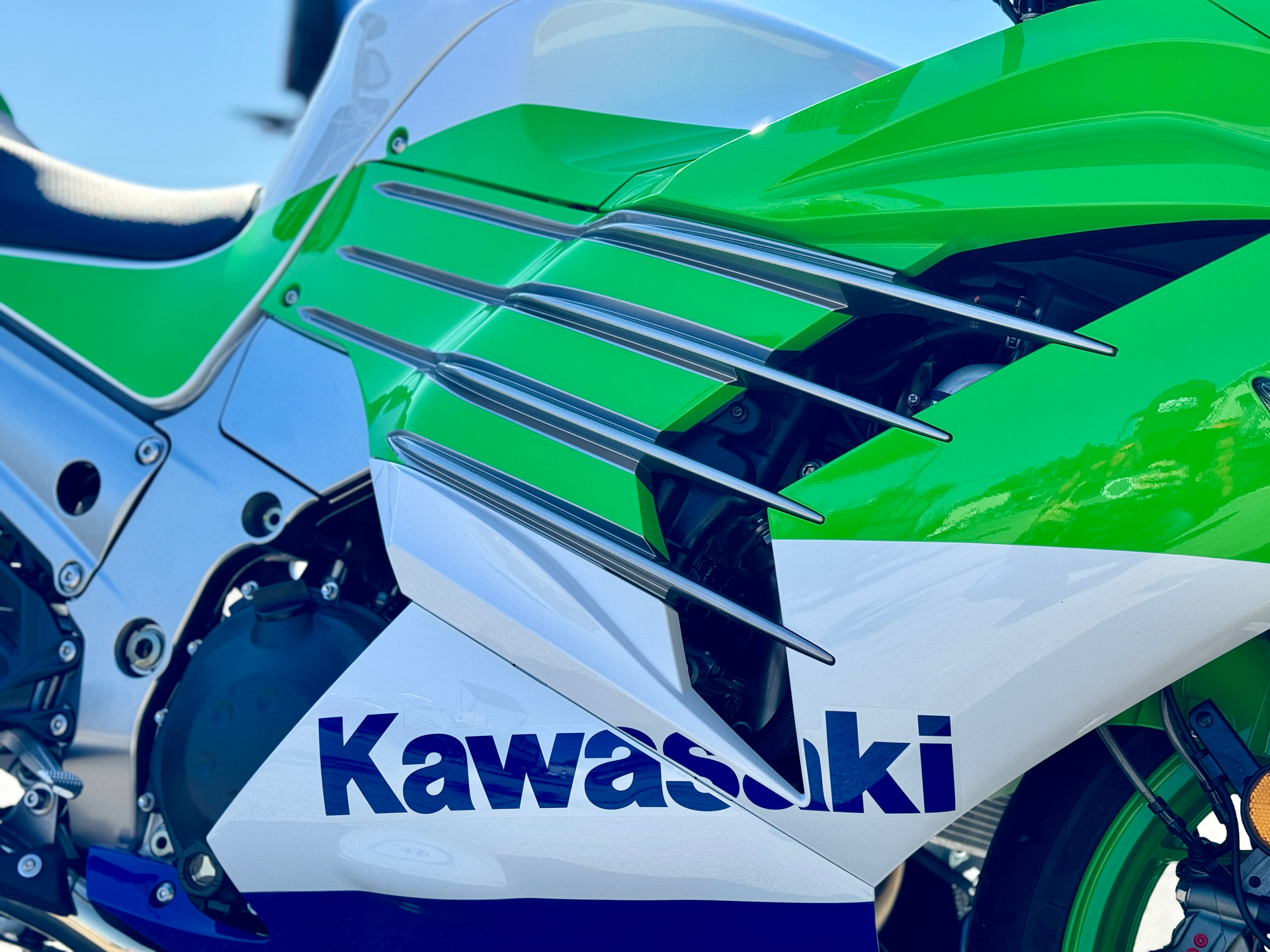 2024 Kawasaki Ninja ZX-14R 40th Anniversary Edition ABS in Panama City, Florida - Photo 4