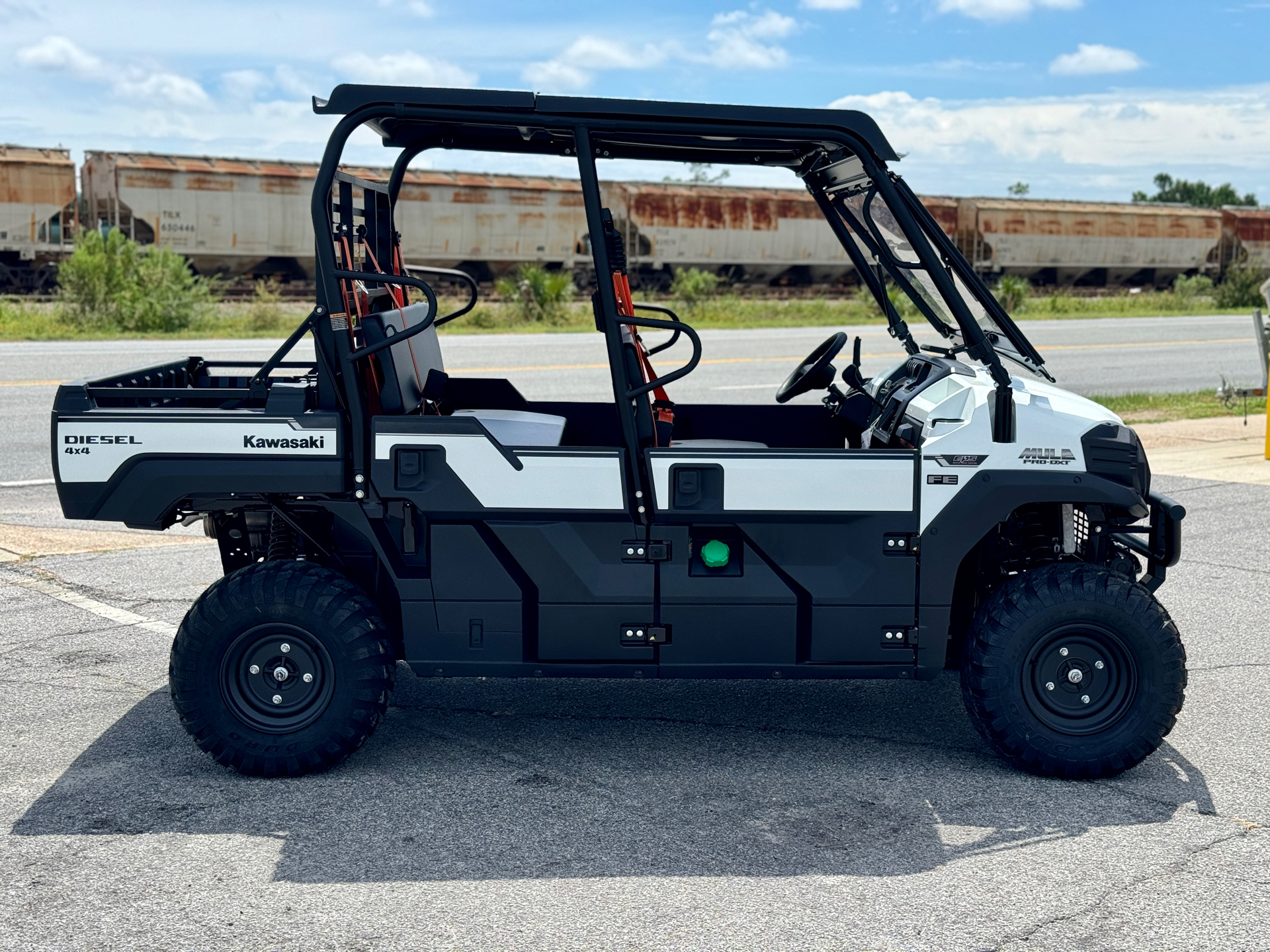 2024 Kawasaki MULE PRO-DXT FE DIESEL EPS in Panama City, Florida - Photo 16