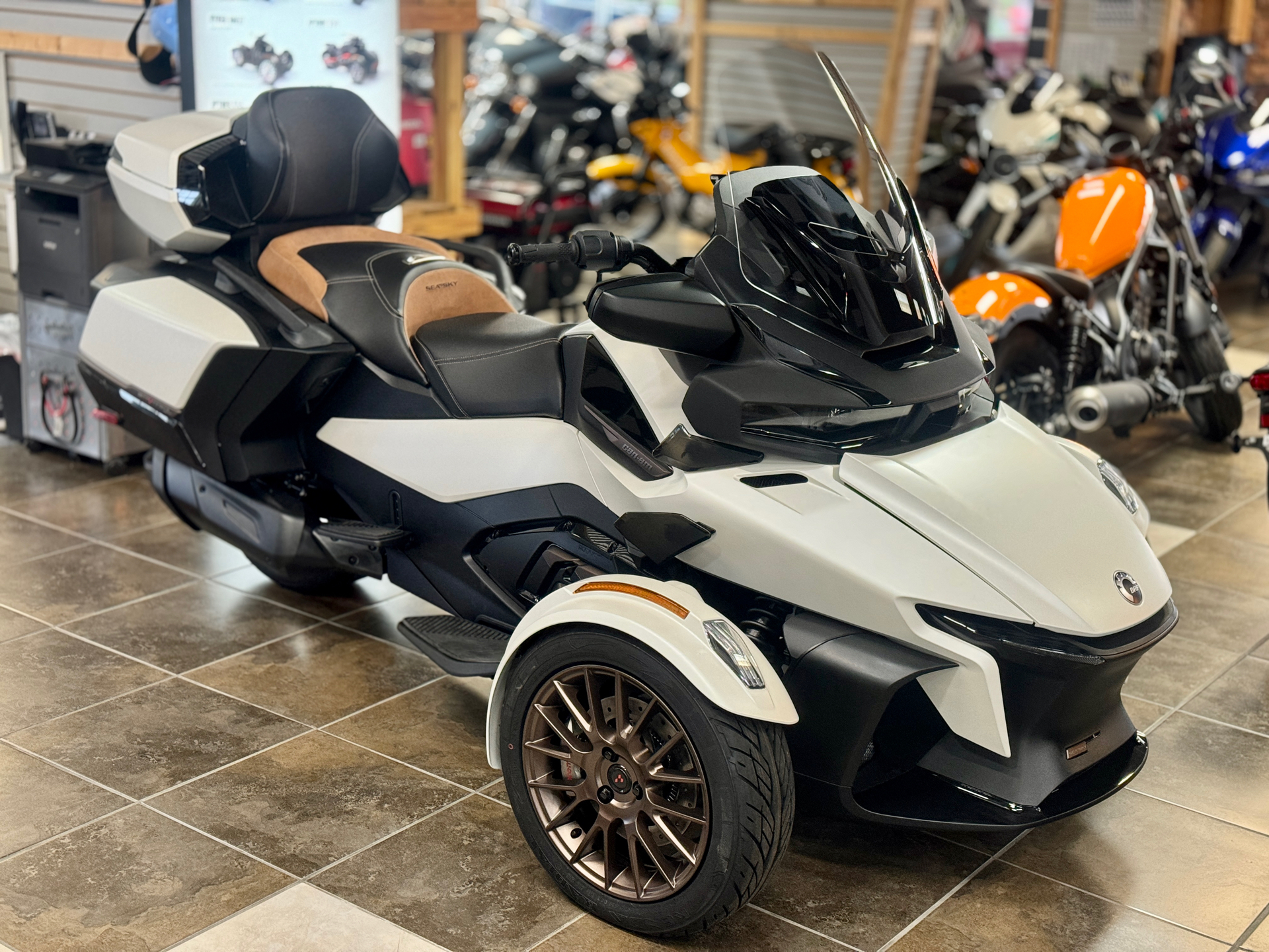 2024 Can-Am Spyder RT Sea-to-Sky in Panama City, Florida - Photo 25