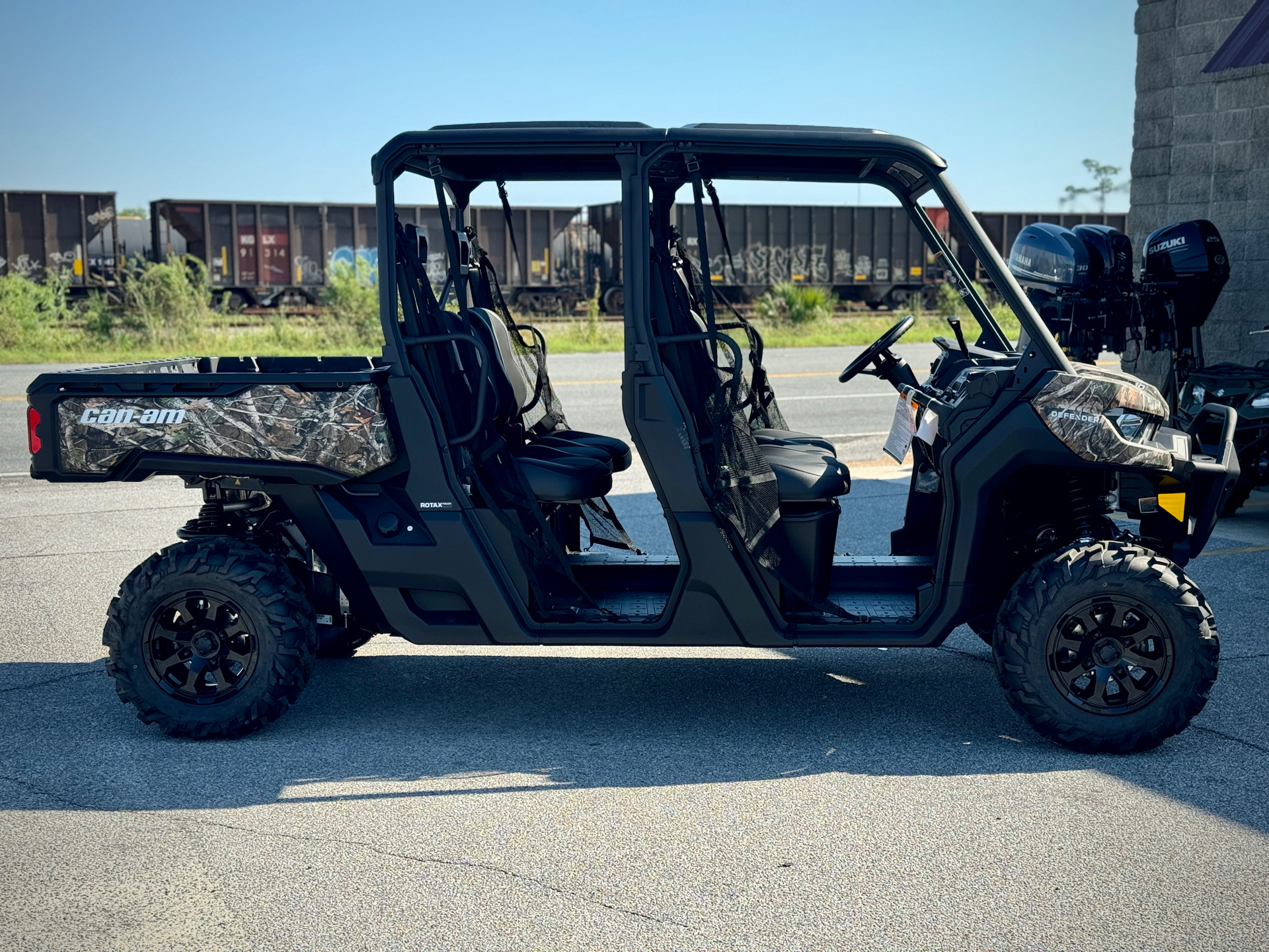 2025 Can-Am Defender MAX XT HD10 in Panama City, Florida - Photo 16