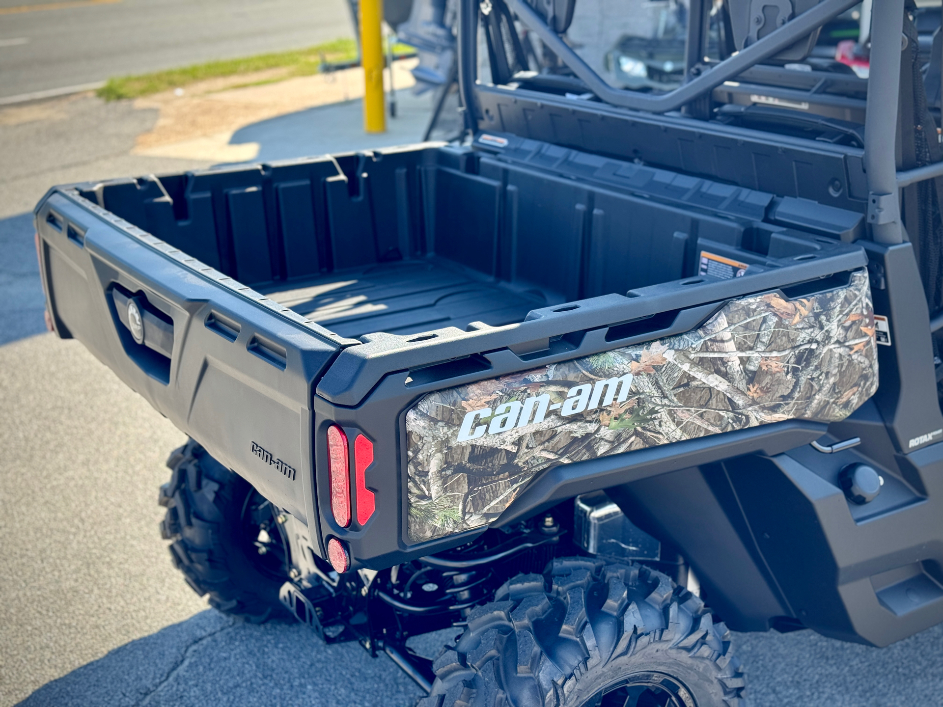 2025 Can-Am Defender MAX XT HD10 in Panama City, Florida - Photo 18