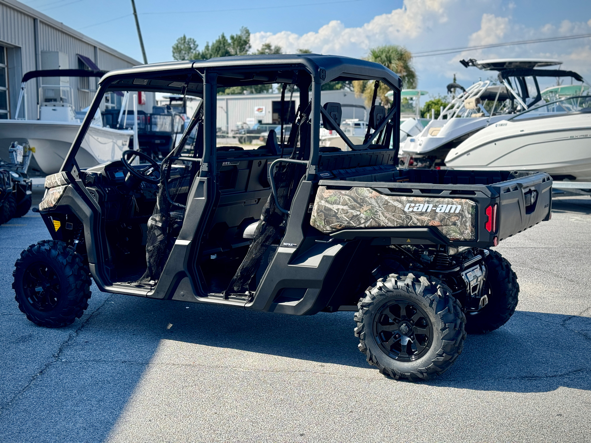 2025 Can-Am Defender MAX XT HD10 in Panama City, Florida - Photo 22