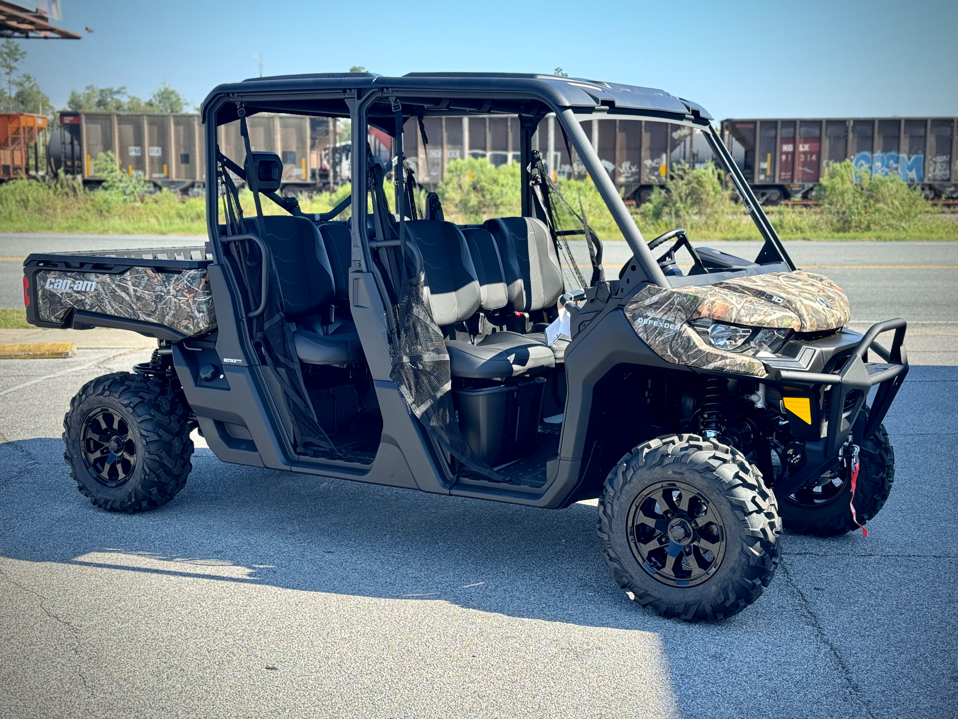 2025 Can-Am Defender MAX XT HD10 in Panama City, Florida - Photo 23