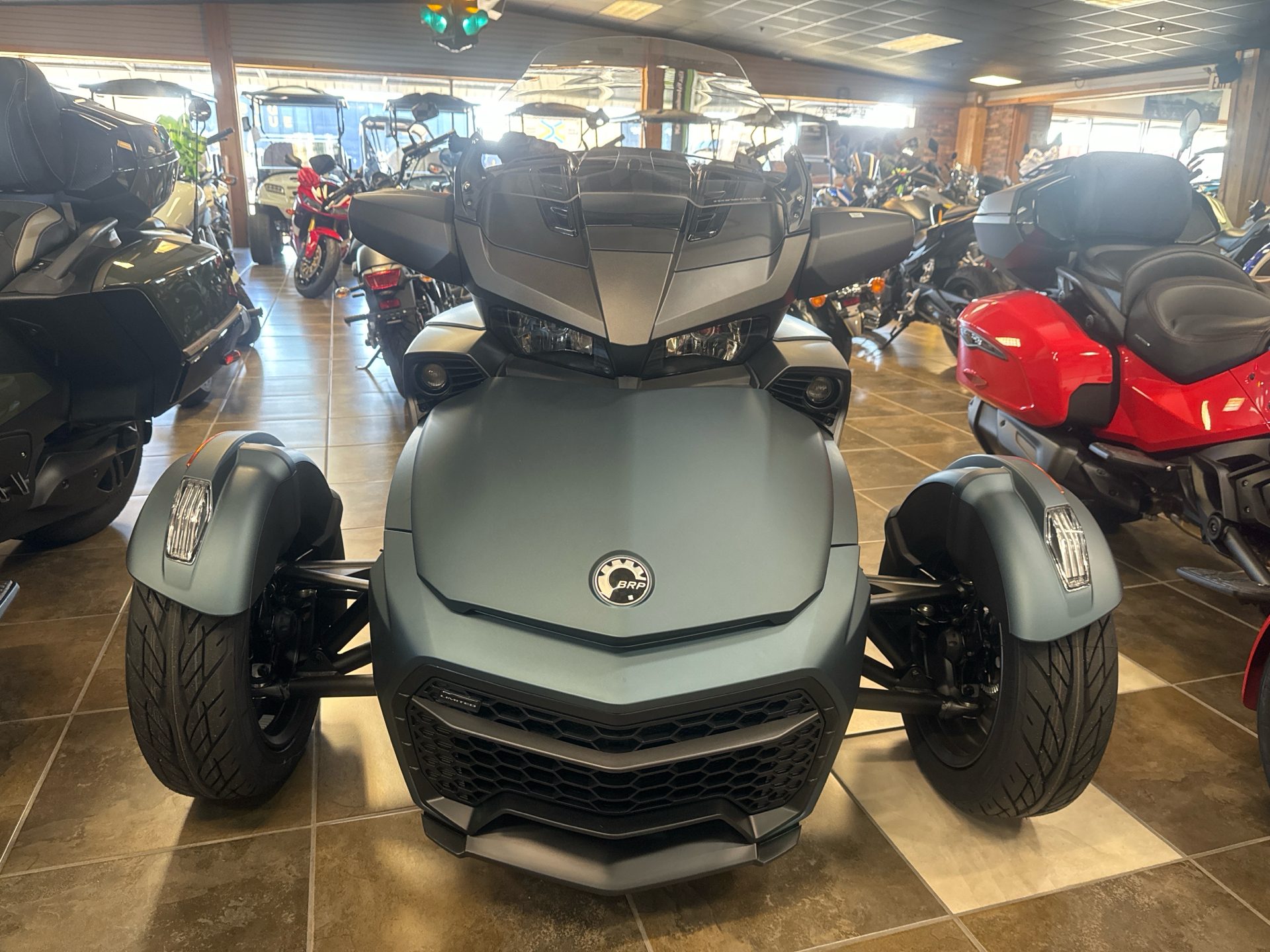 2023 Can-Am Spyder F3 Limited Special Series in Panama City, Florida - Photo 2