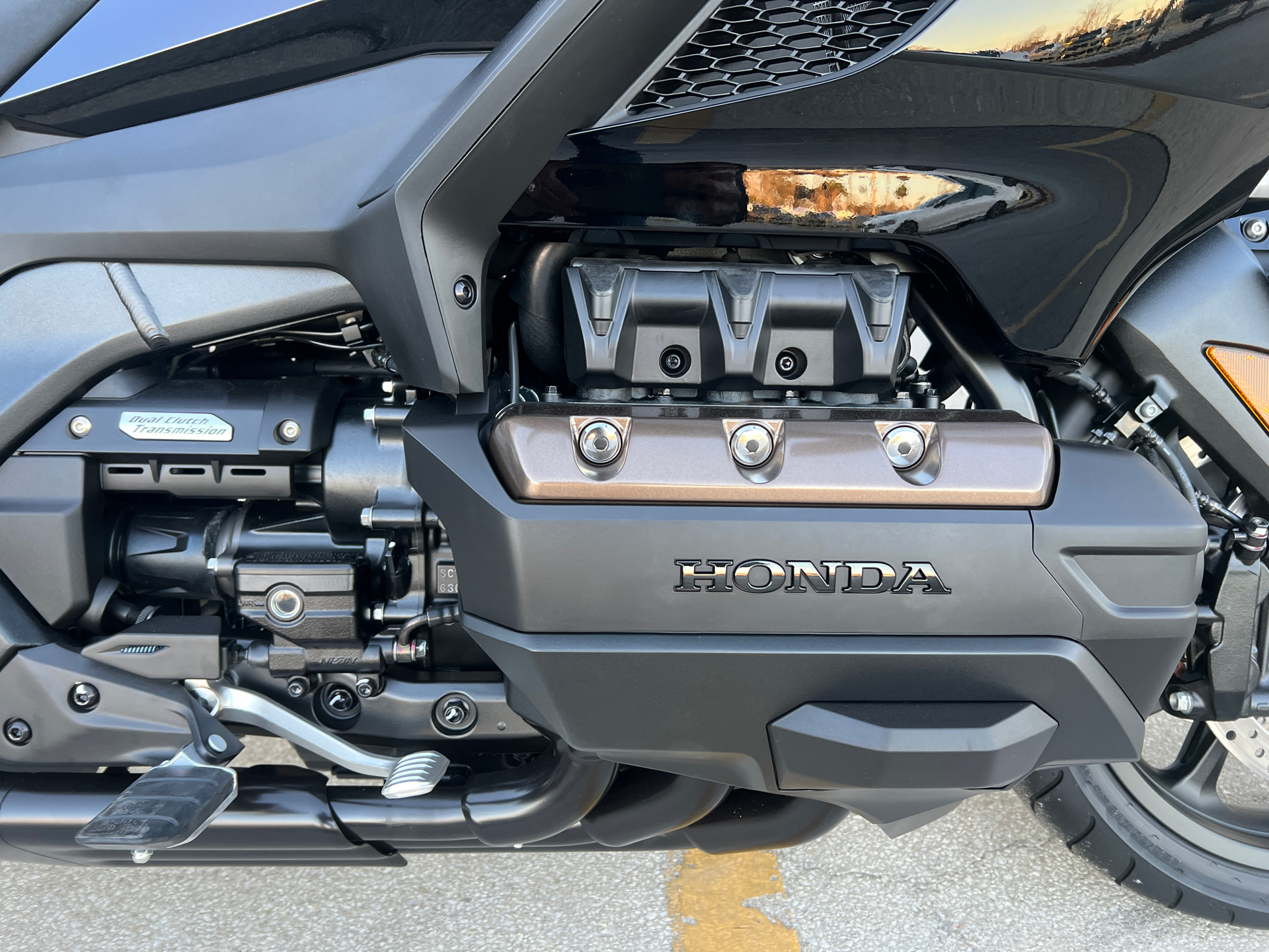 2023 Honda Gold Wing Tour Automatic DCT in Panama City, Florida - Photo 6