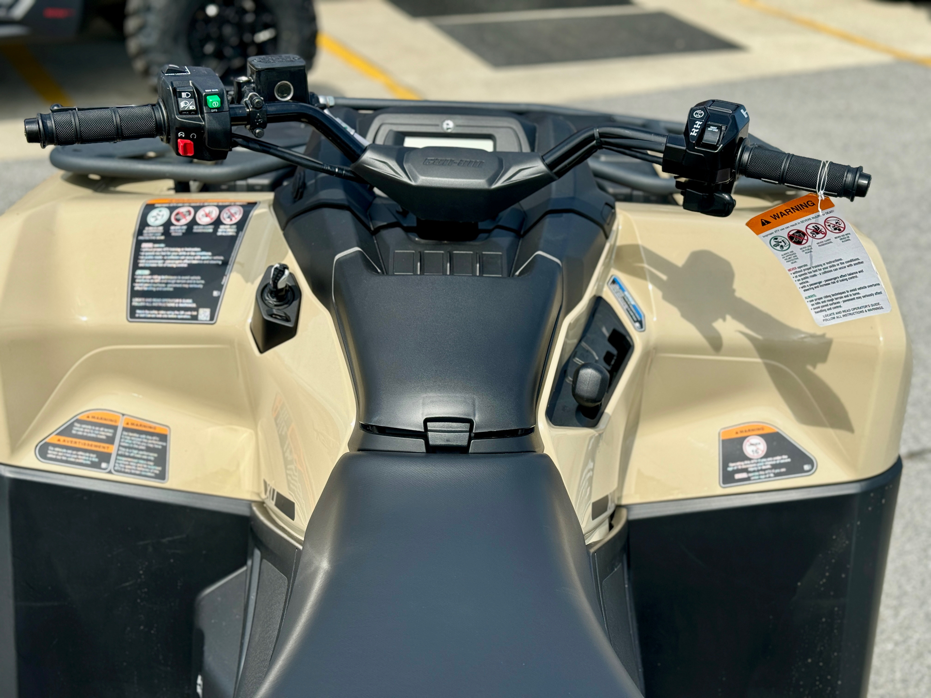 2024 Can-Am Outlander PRO XU HD5 in Panama City, Florida - Photo 11