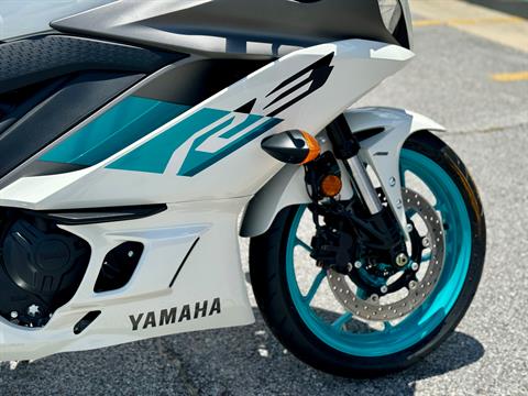 2024 Yamaha YZF-R3 in Panama City, Florida - Photo 3