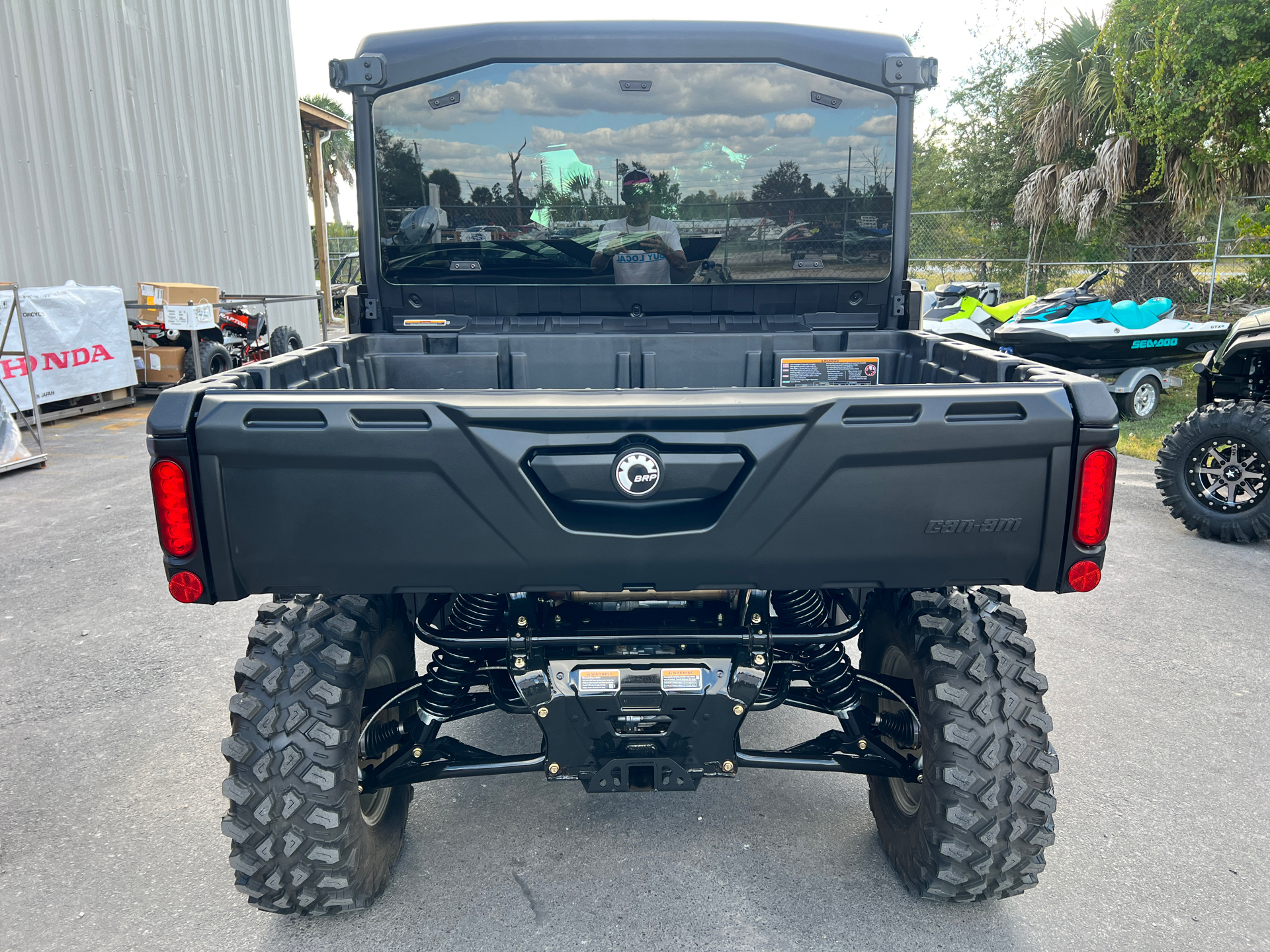 2023 Can-Am Defender Limited CAB HD10 in Panama City, Florida - Photo 16