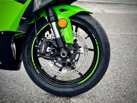 2025 Kawasaki Ninja ZX-6R KRT Edition in Panama City, Florida - Photo 2