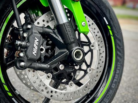 2025 Kawasaki Ninja ZX-6R KRT Edition in Panama City, Florida - Photo 3