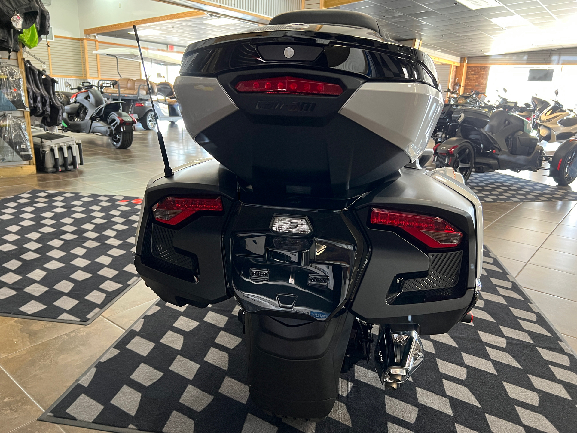 2022 Can-Am Spyder RT Limited in Panama City, Florida - Photo 14