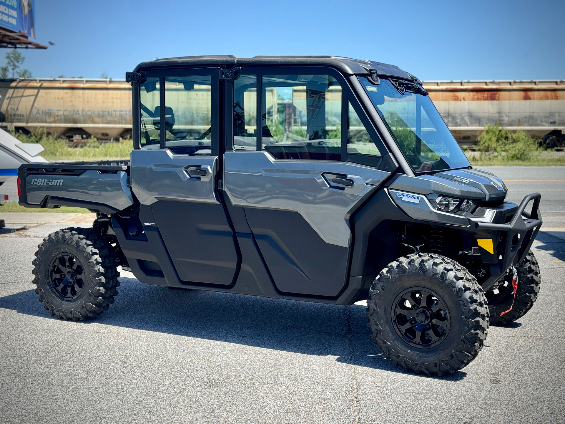 2024 Can-Am Defender MAX Limited in Panama City, Florida - Photo 1