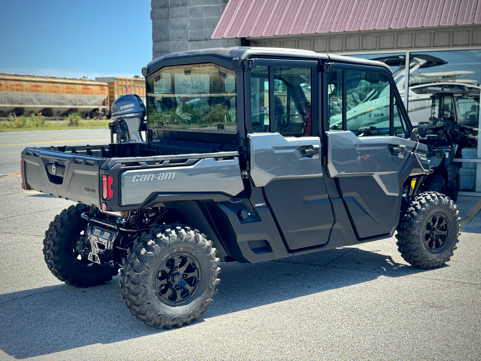 2024 Can-Am Defender MAX Limited in Panama City, Florida - Photo 6