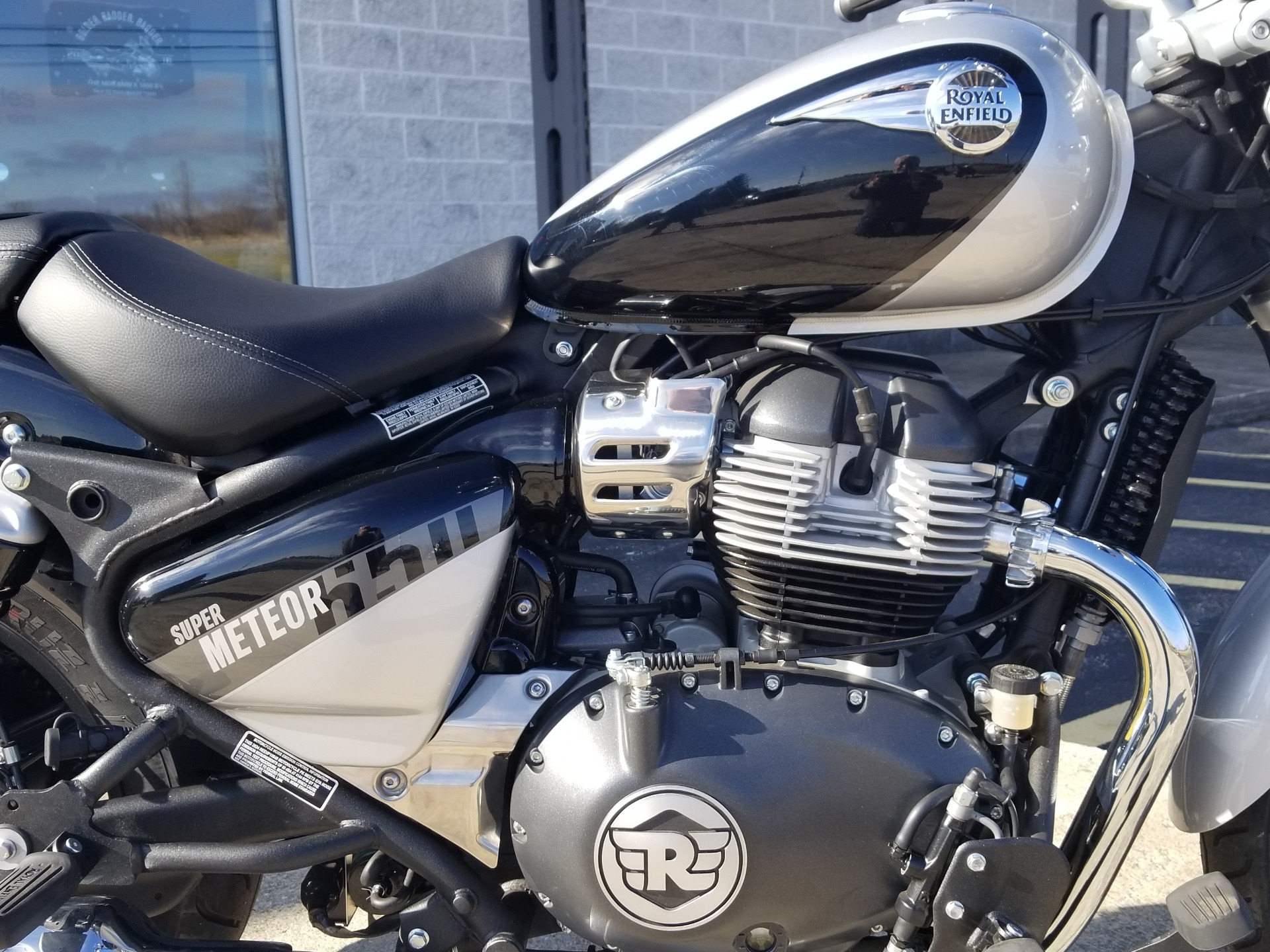 2024 Royal Enfield Super Meteor 650 in Aurora, Ohio - Photo 3